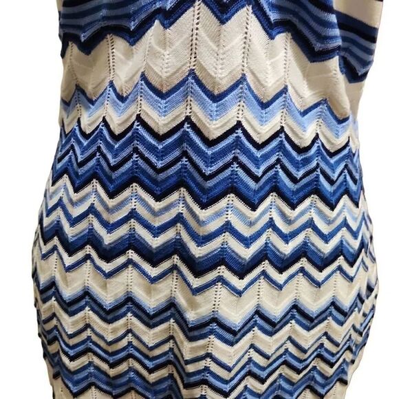 New Crave Fame Blue & White Chevron Open Weave Knit Halter Dress- Size Large - Picture 6 of 9